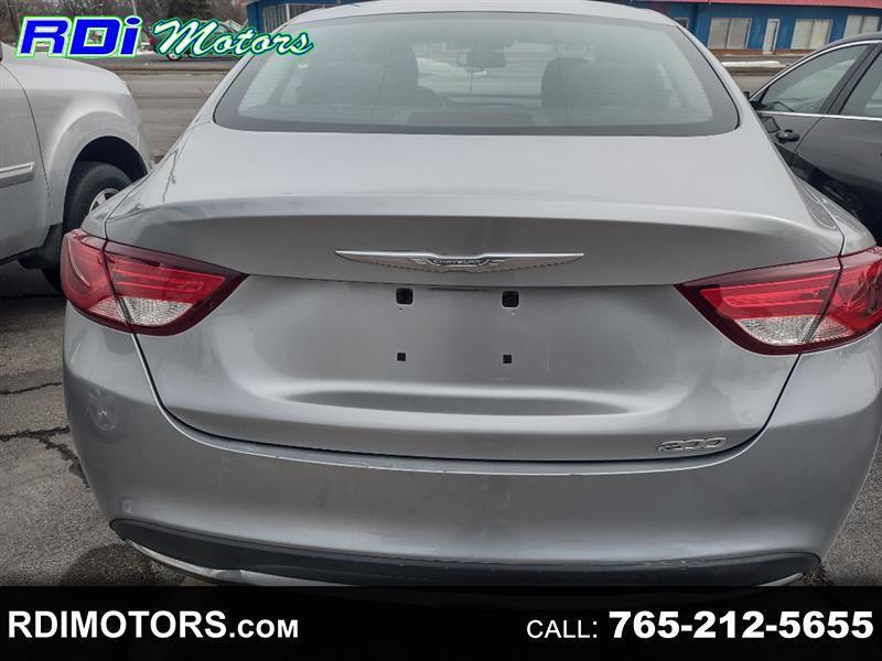2015 Chrysler 200 Limited