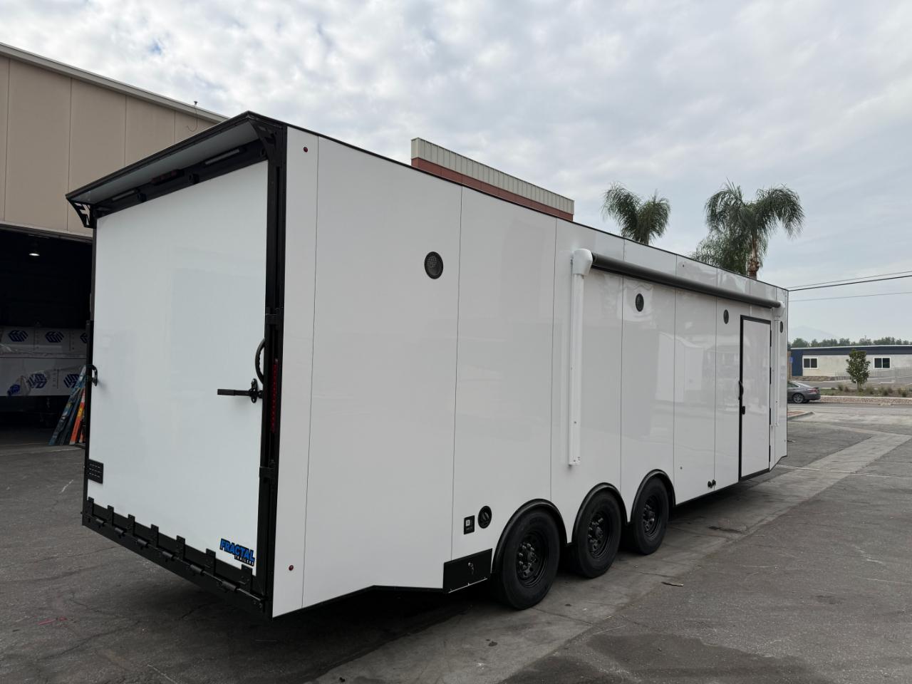 Fractal Enclosed  2026