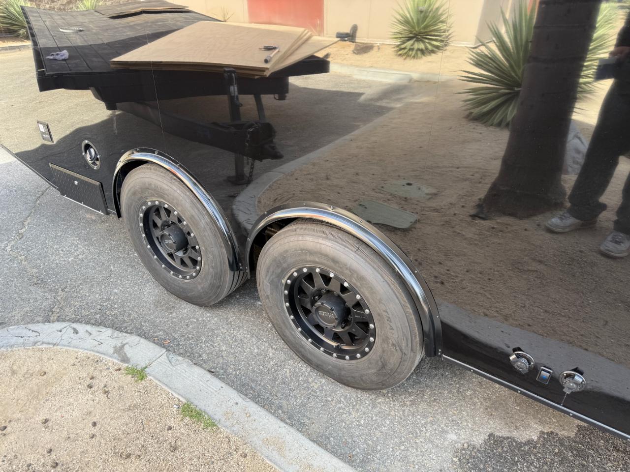 Fractal Enclosed  2025