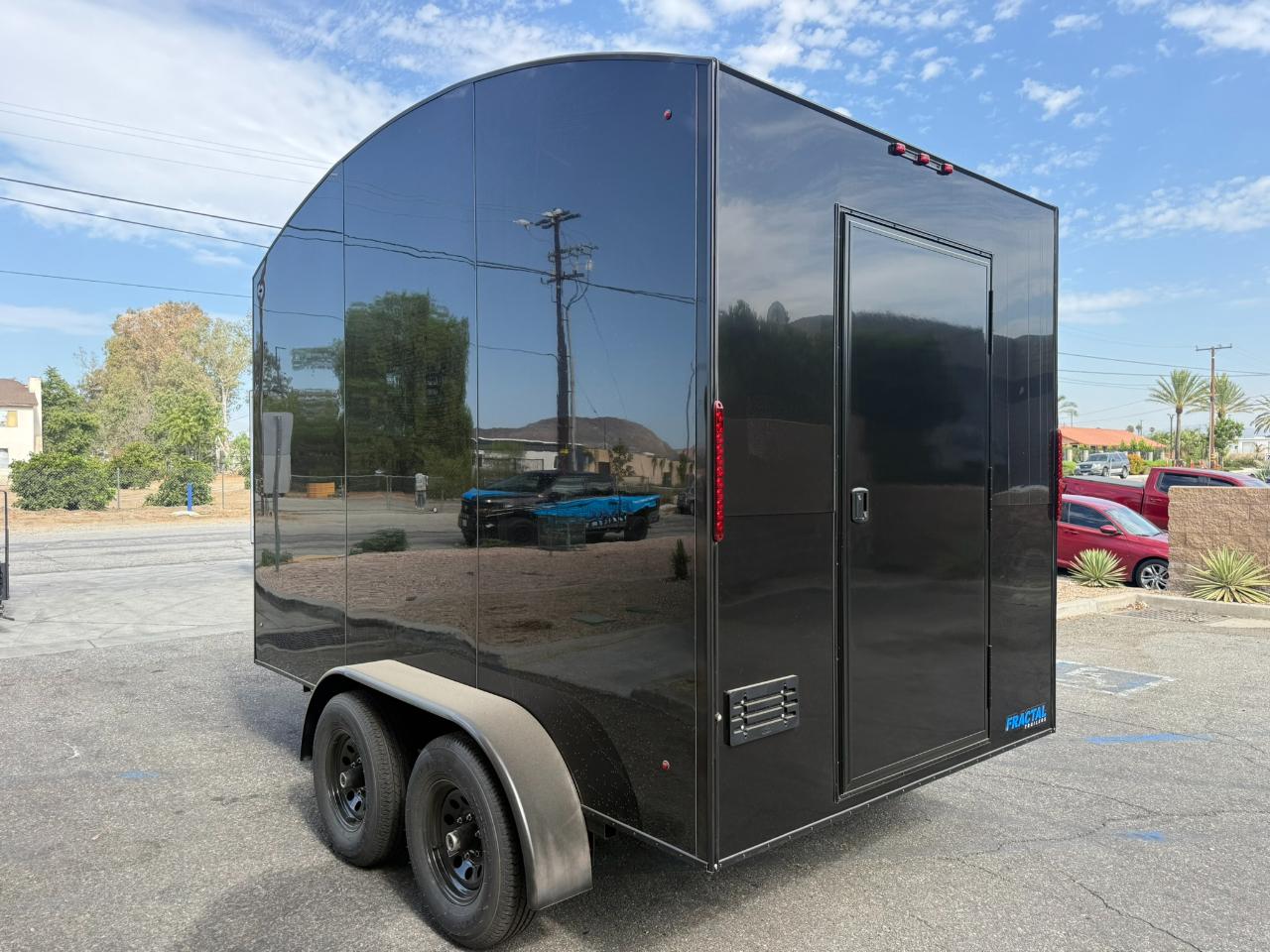 Fractal Custom  2027