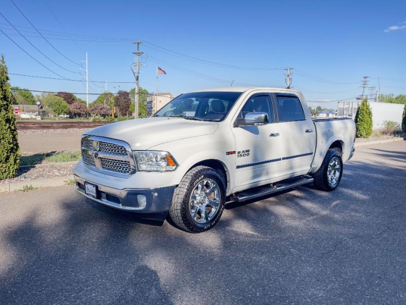 2017 RAM 1500 Laramie Crew Cab SWB 4WD