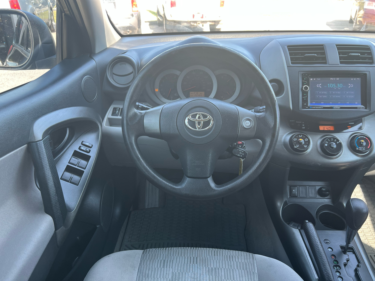 2011 Toyota RAV4 Base photo 12