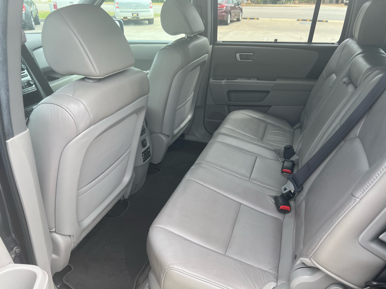 2012 Honda Pilot Touring photo 12
