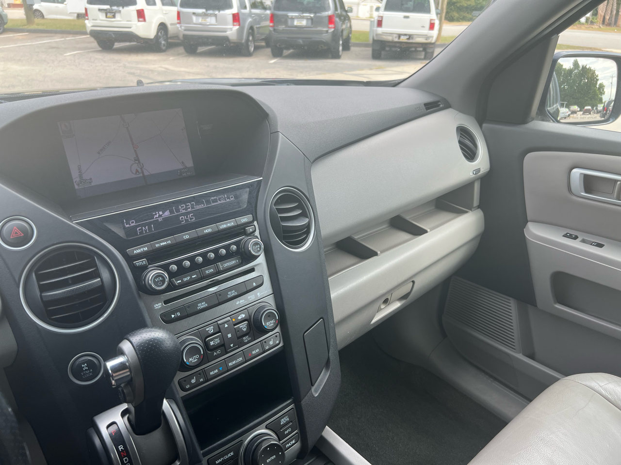 2012 Honda Pilot Touring photo 16