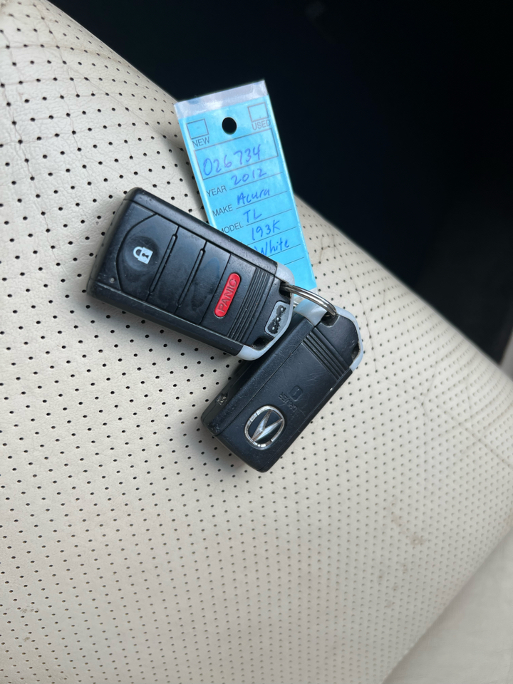 2012 Acura TL Technology photo 18