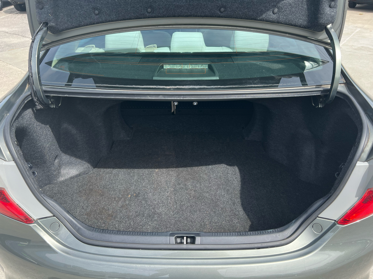 2013 Toyota Camry L photo 7