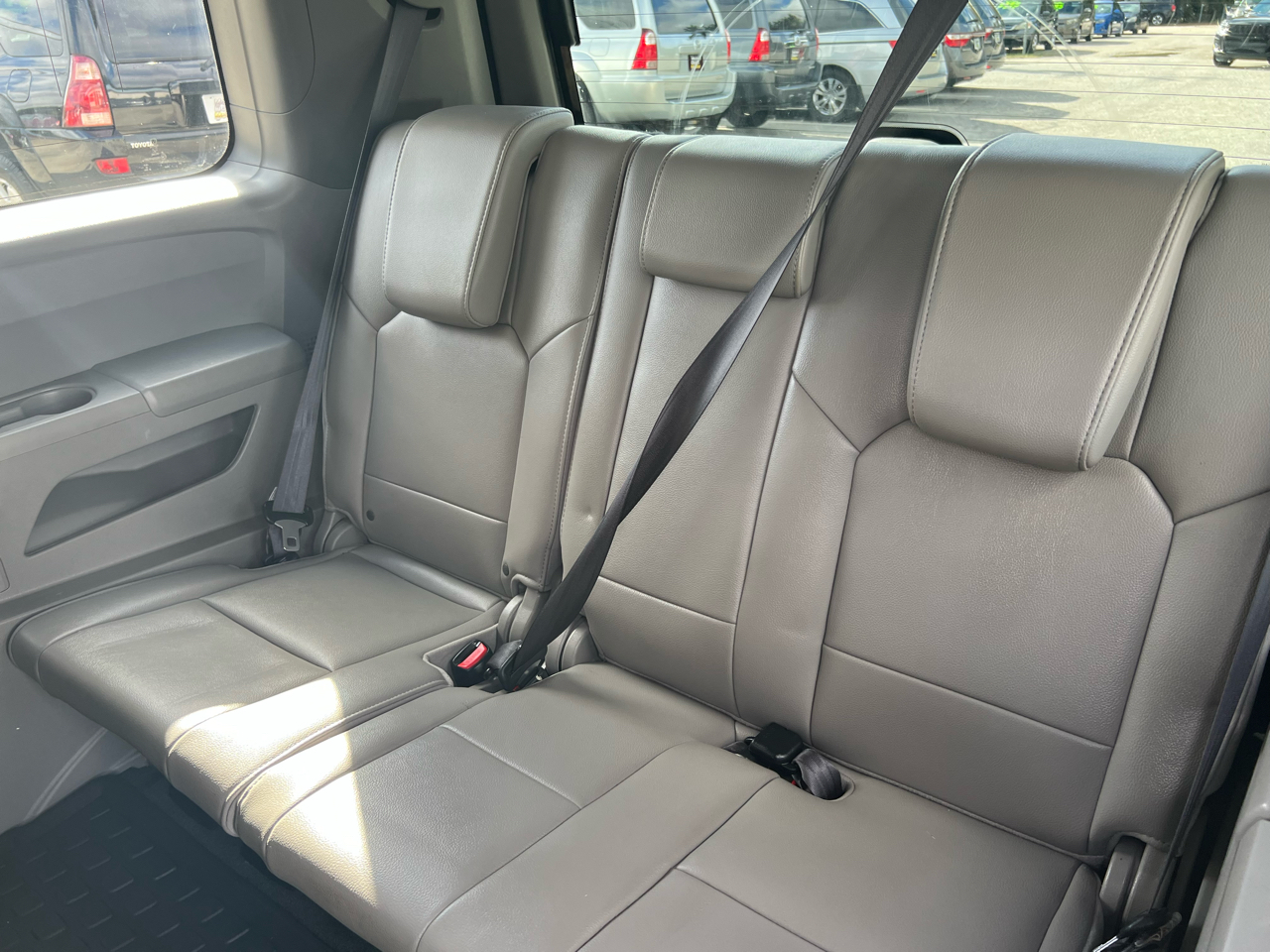 Honda Pilot EX-L 4WD 5-Spd AT with Navigation 2014 Honda Pilot EX-L 4WD 5-Spd AT with Navigation 2014