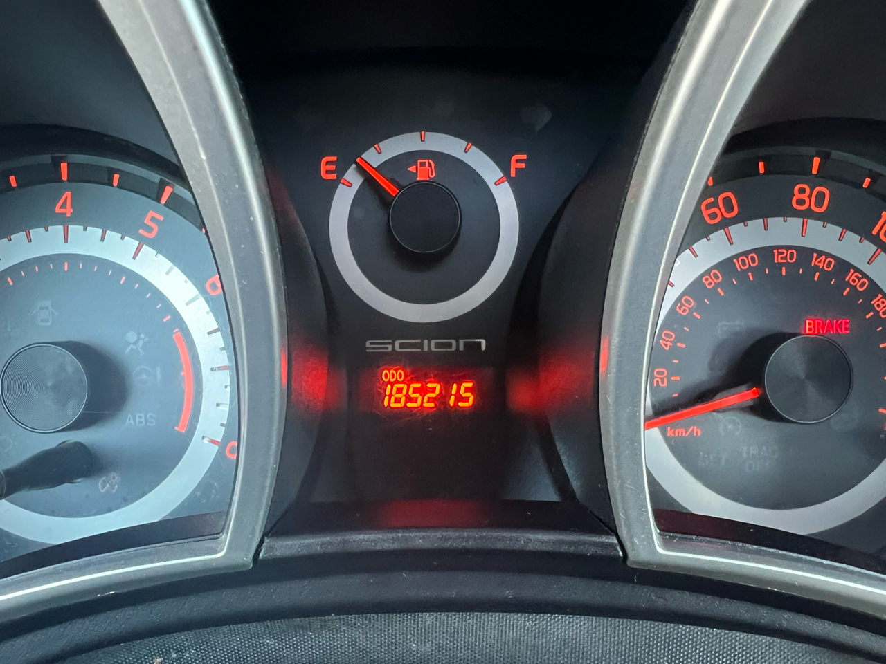 Scion tC Sports Coupe 6-Spd MT 2015 Scion tC Sports Coupe 6-Spd MT 2015