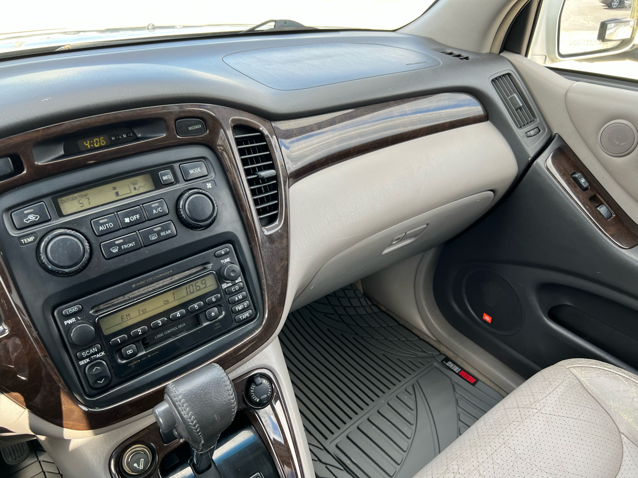 Toyota Highlander V6 4WD 2001 Toyota Highlander V6 4WD 2001