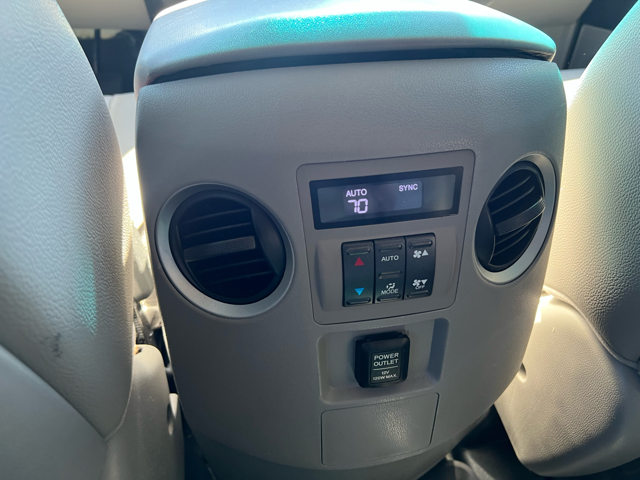 Honda Pilot EX-L 4WD 5-Spd AT 2015 Honda Pilot EX-L 4WD 5-Spd AT 2015