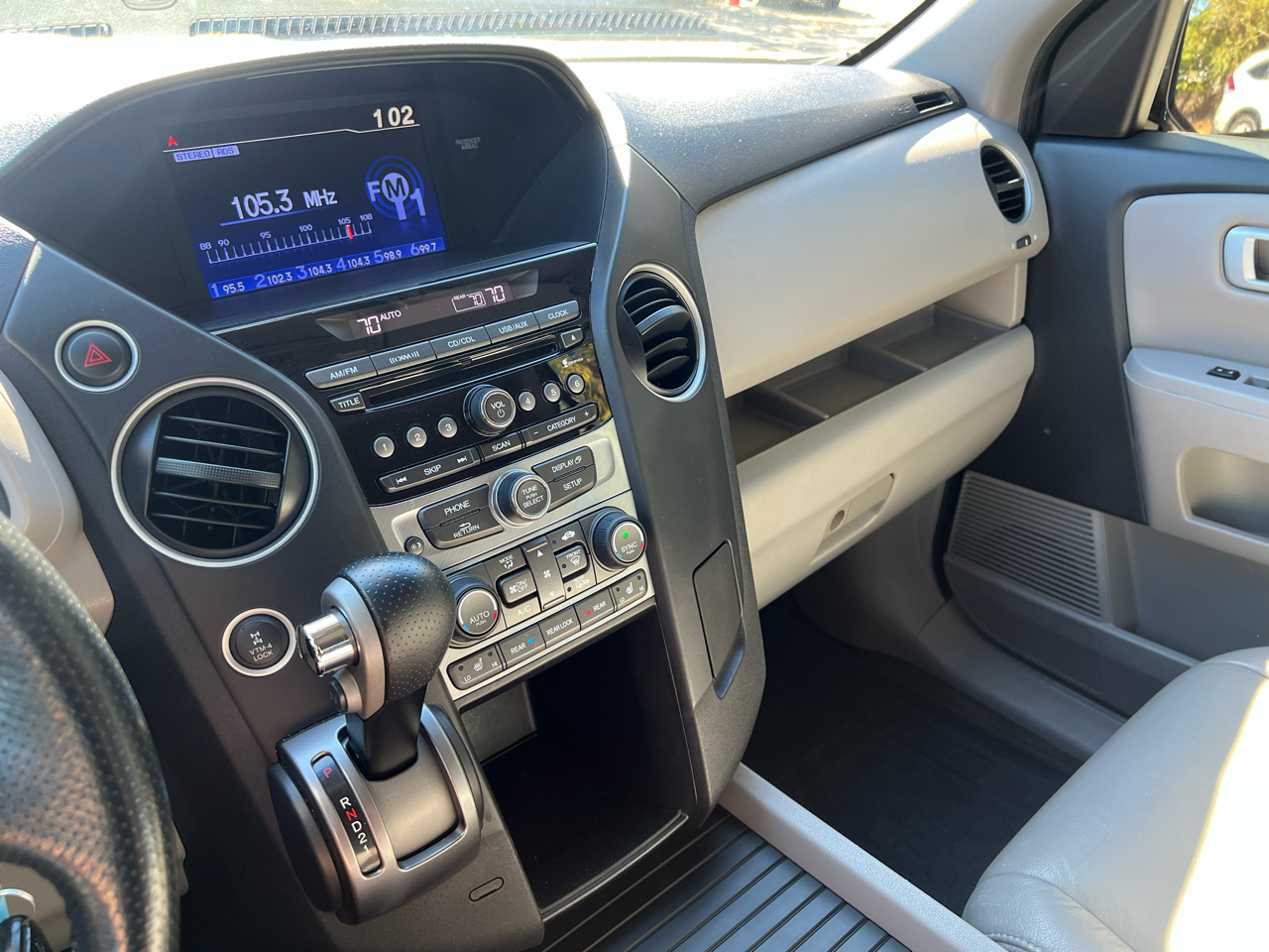 Honda Pilot EX-L 4WD 5-Spd AT 2015 Honda Pilot EX-L 4WD 5-Spd AT 2015