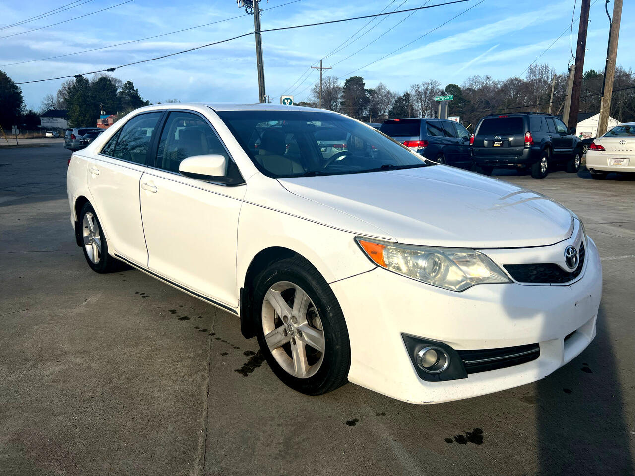 Toyota Camry SE 2014