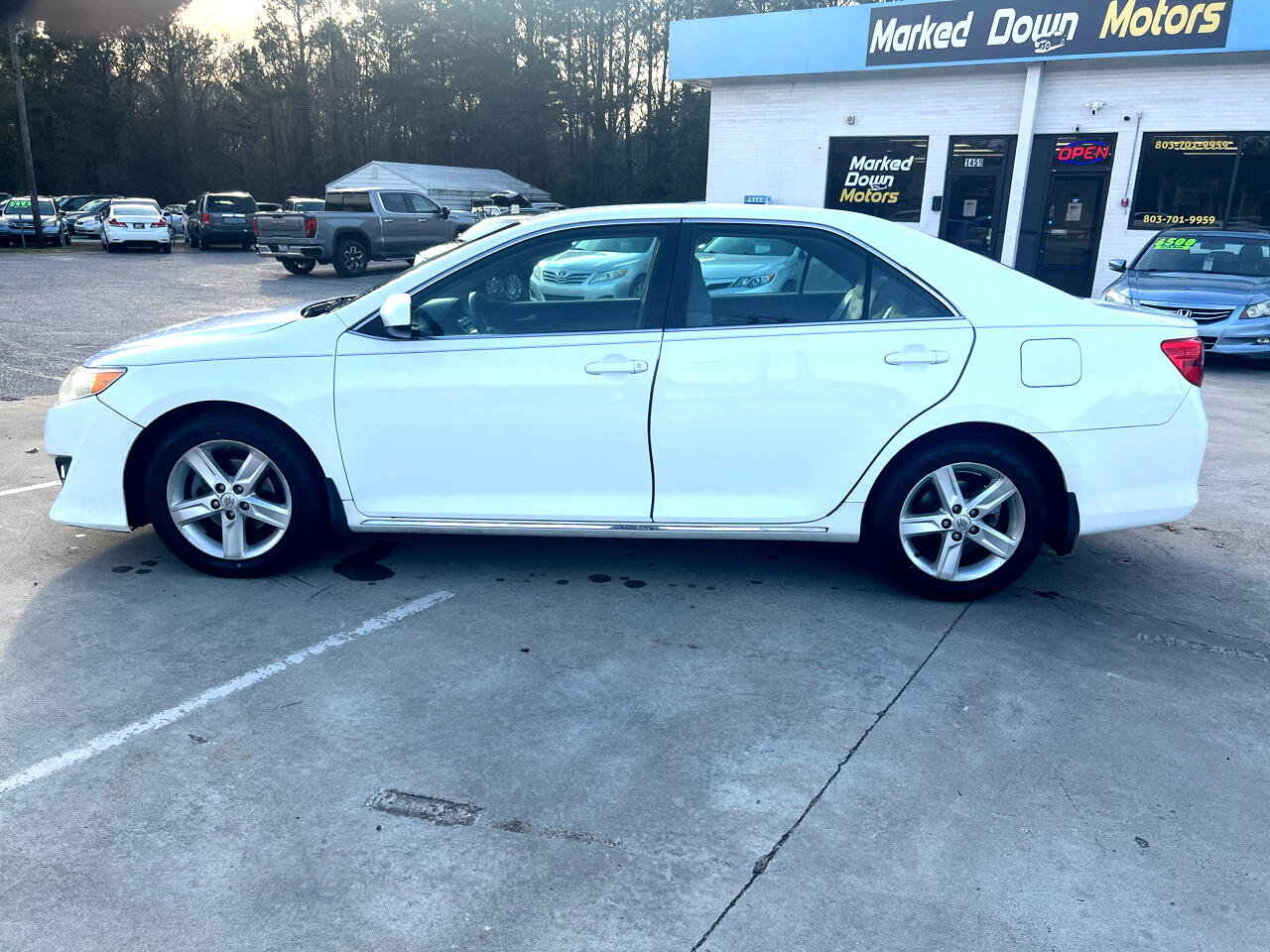 Toyota Camry SE 2014