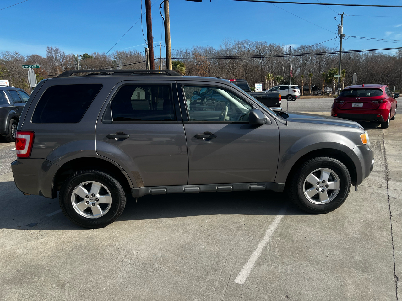 Ford Escape XLT FWD 2011