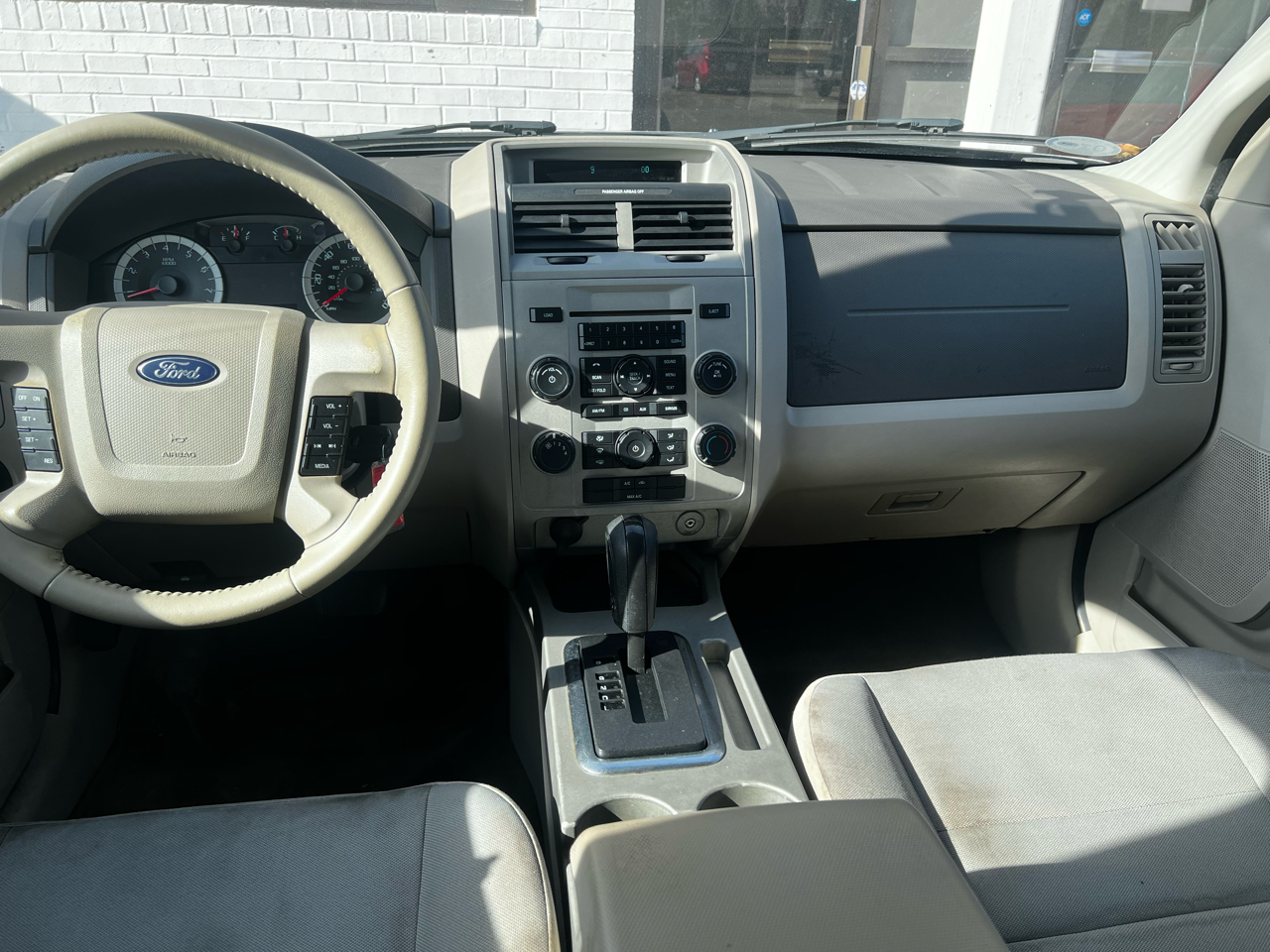 Ford Escape XLT FWD 2011
