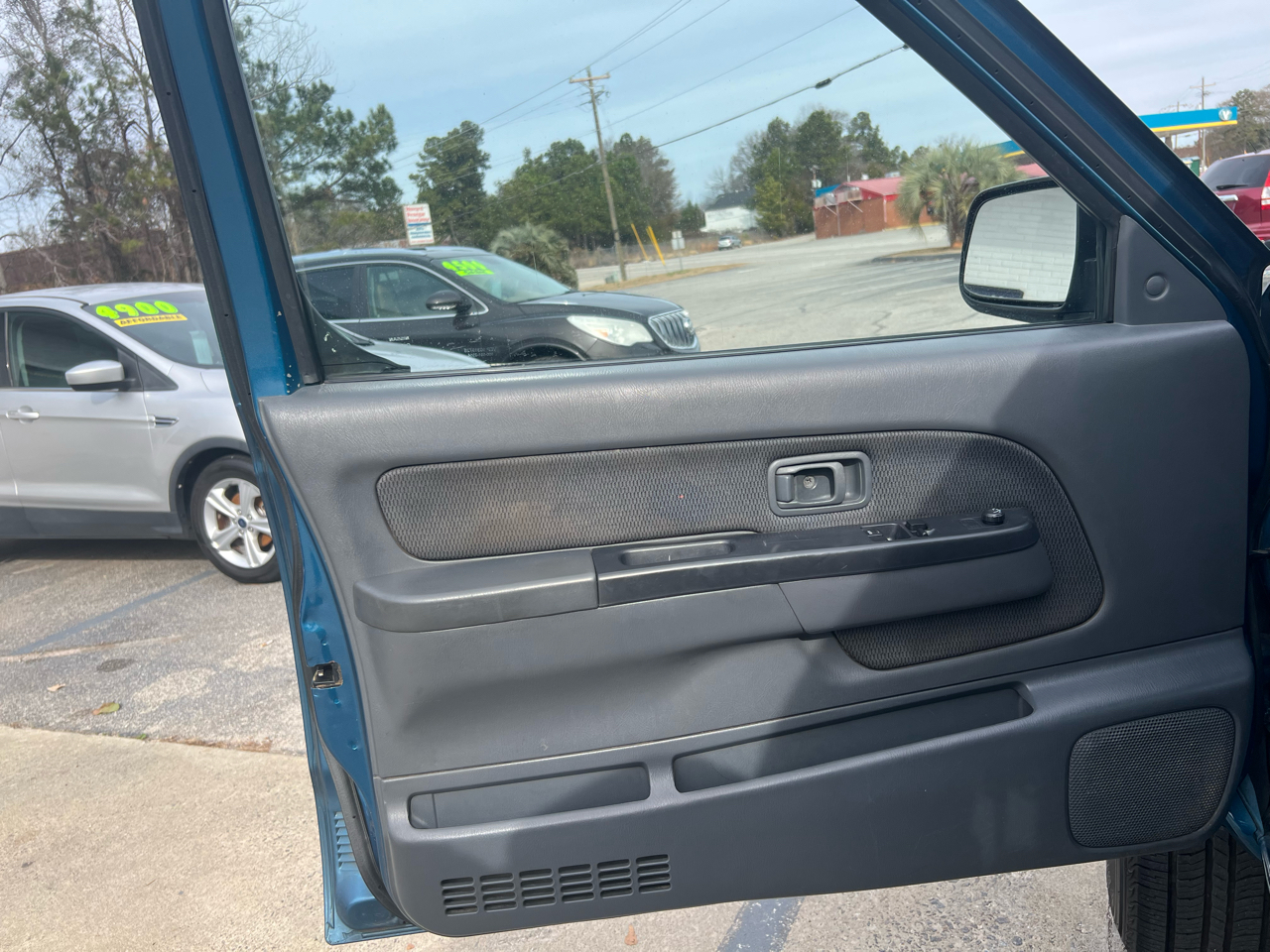 Nissan Frontier SVE-V6 King Cab 4WD 2003