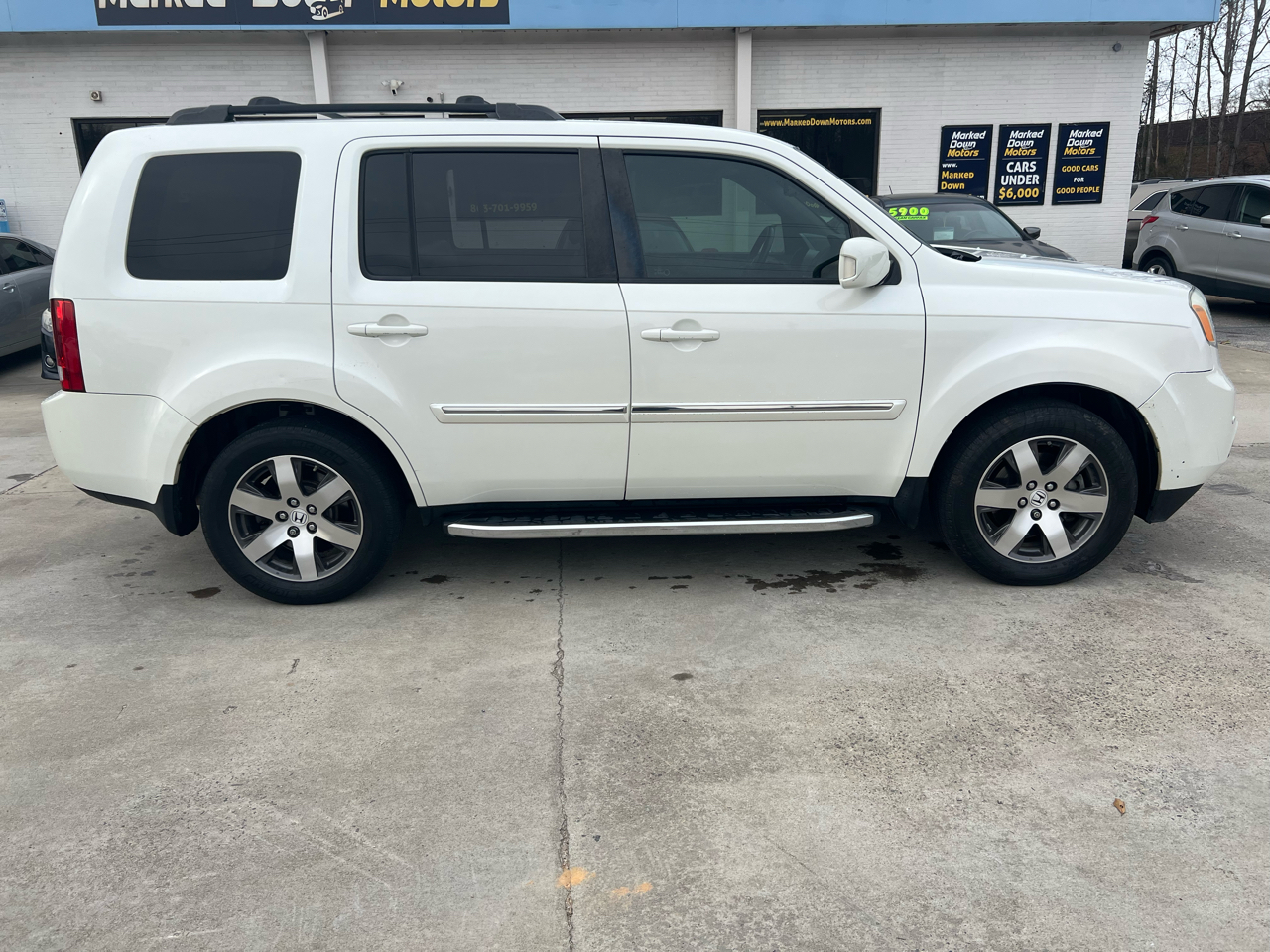 Honda Pilot Touring 4WD 5-Spd AT with DVD 2013