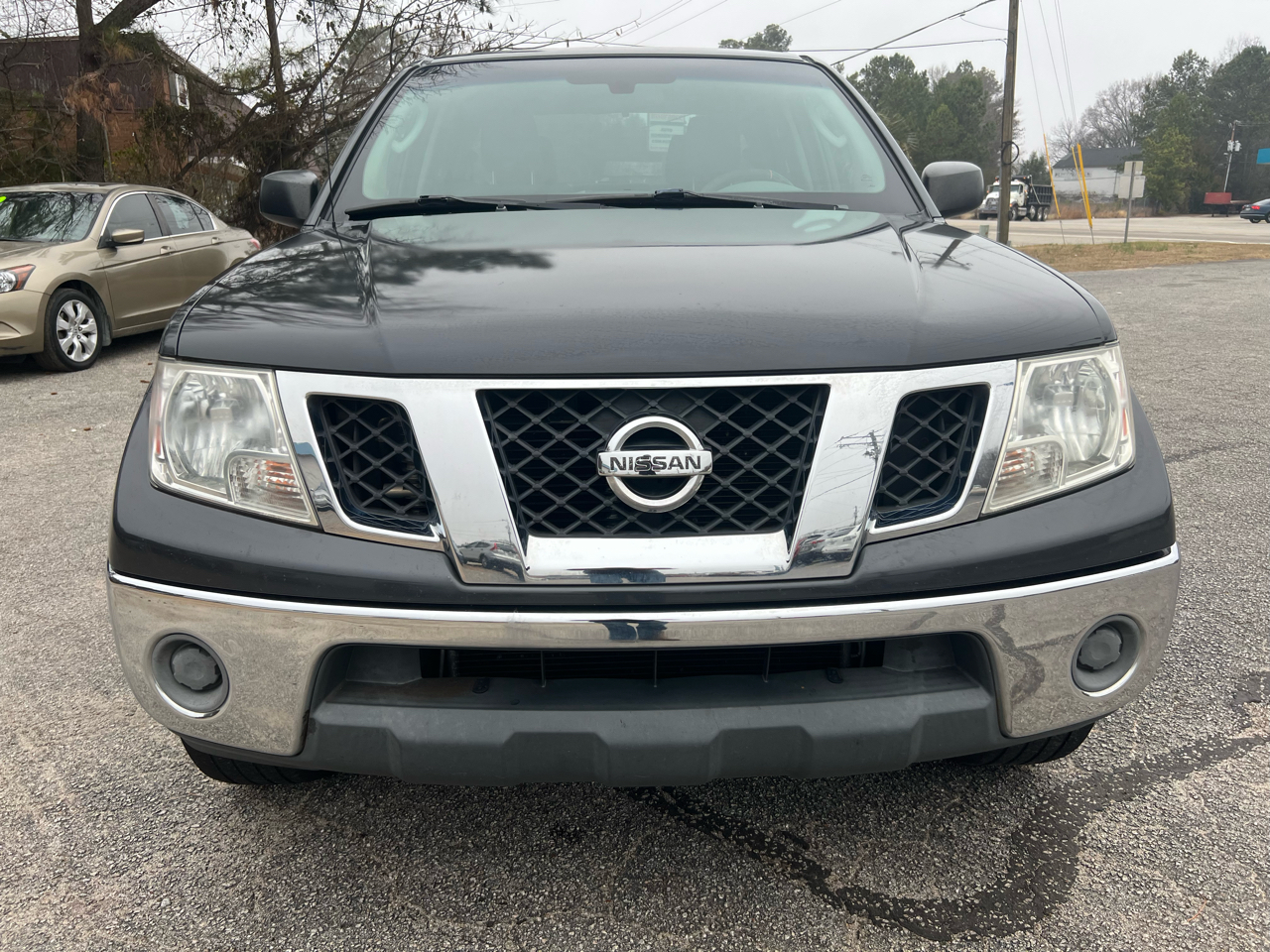 Nissan Frontier SE Crew Cab 2WD 2010
