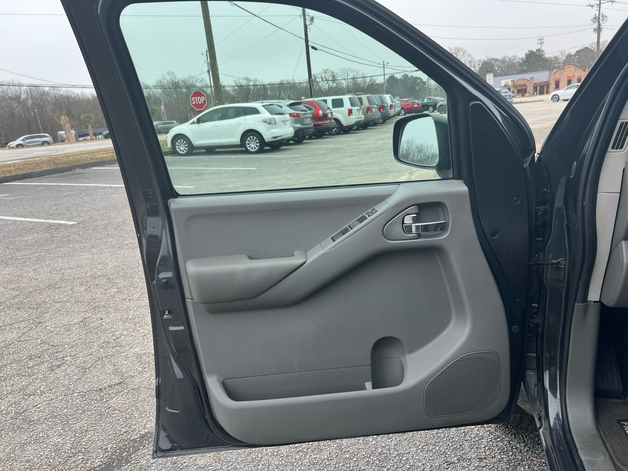 Nissan Frontier SE Crew Cab 2WD 2010