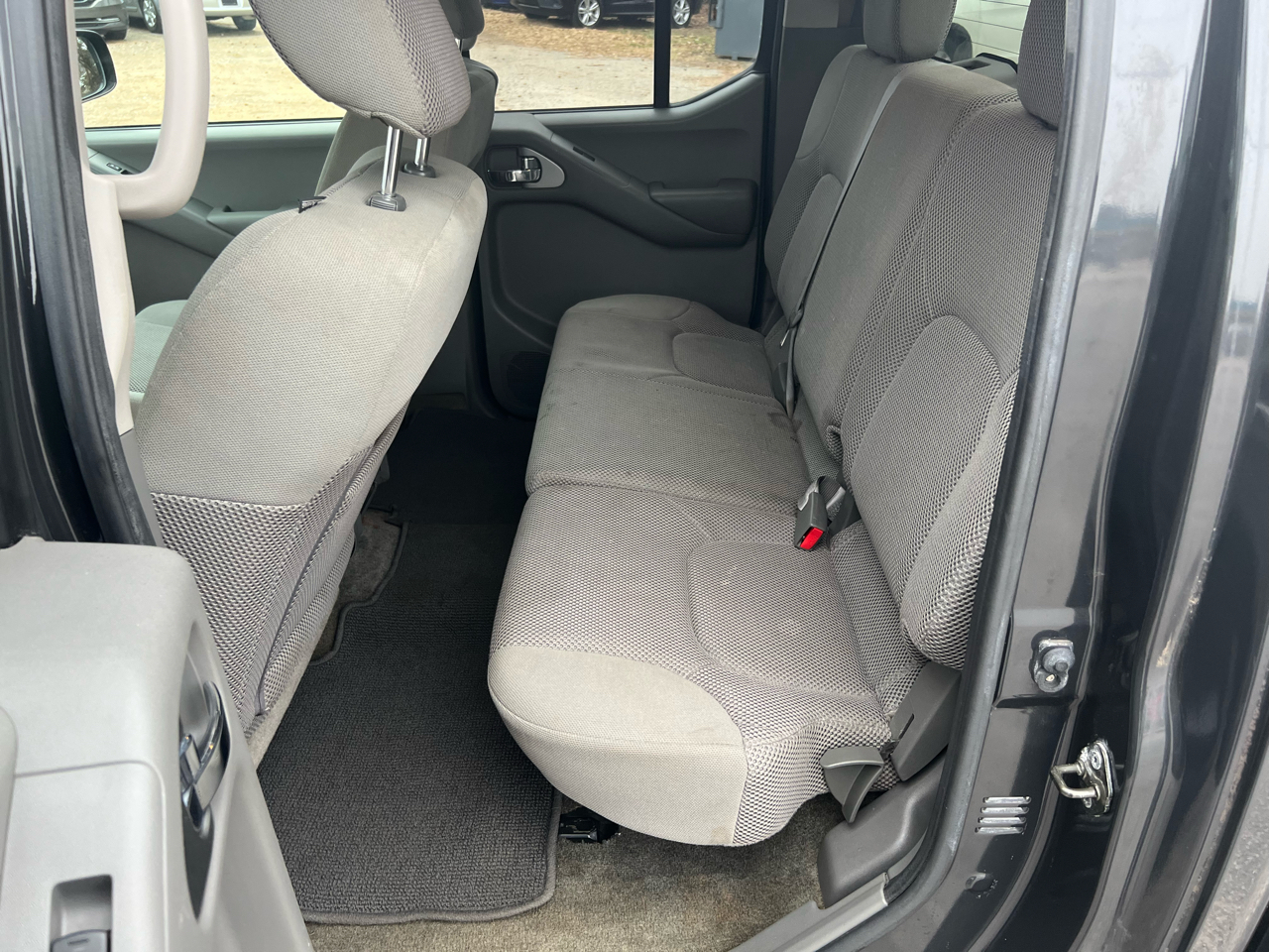 Nissan Frontier SE Crew Cab 2WD 2010