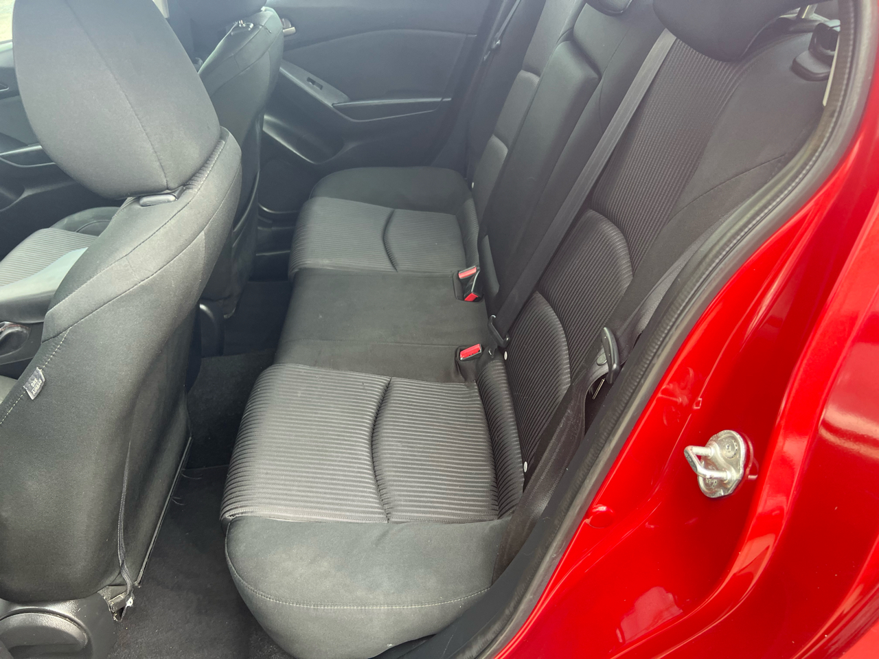 Mazda MAZDA3 i Touring AT 4-Door 2015