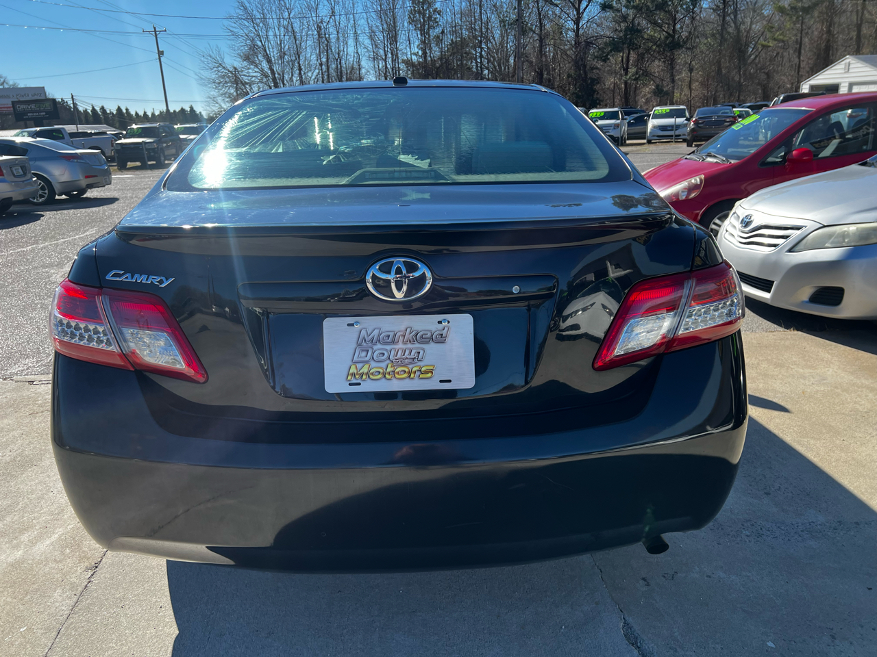 Toyota Camry Base 6-Spd AT 2011