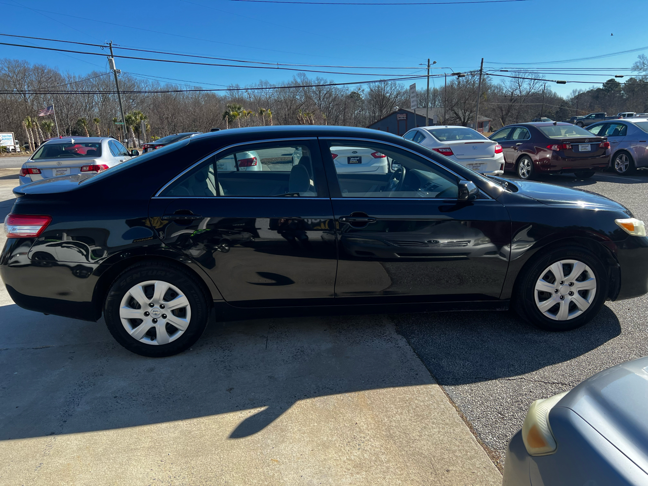 Toyota Camry Base 6-Spd AT 2011