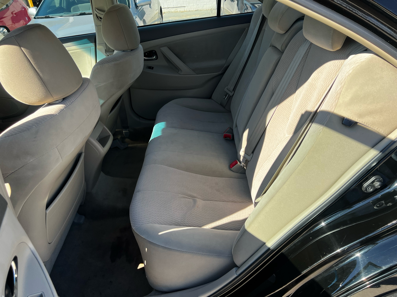 Toyota Camry Base 6-Spd AT 2011