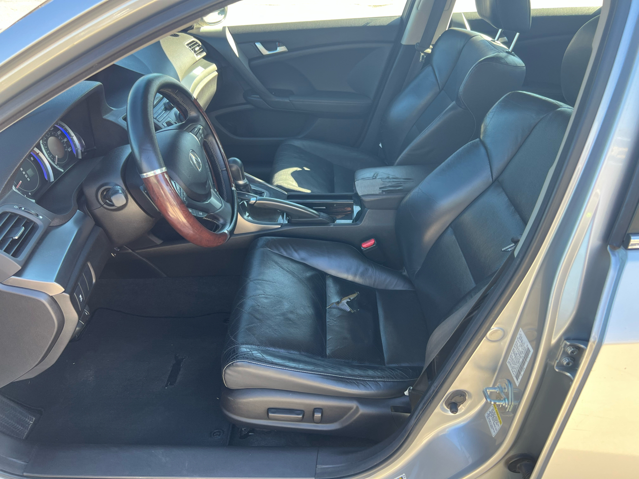 Acura TSX 5-speed AT 2011