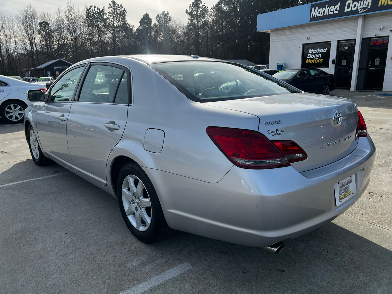 Toyota Avalon XL 2009