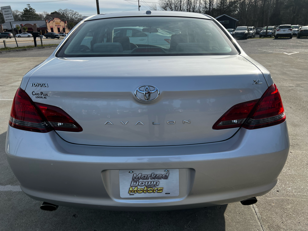 Toyota Avalon XL 2009