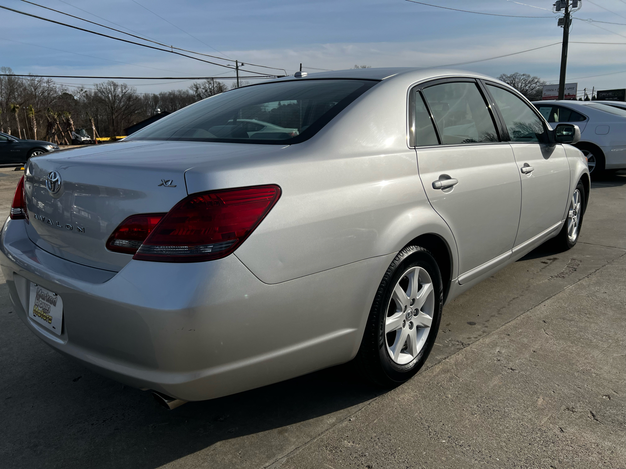 Toyota Avalon XL 2009