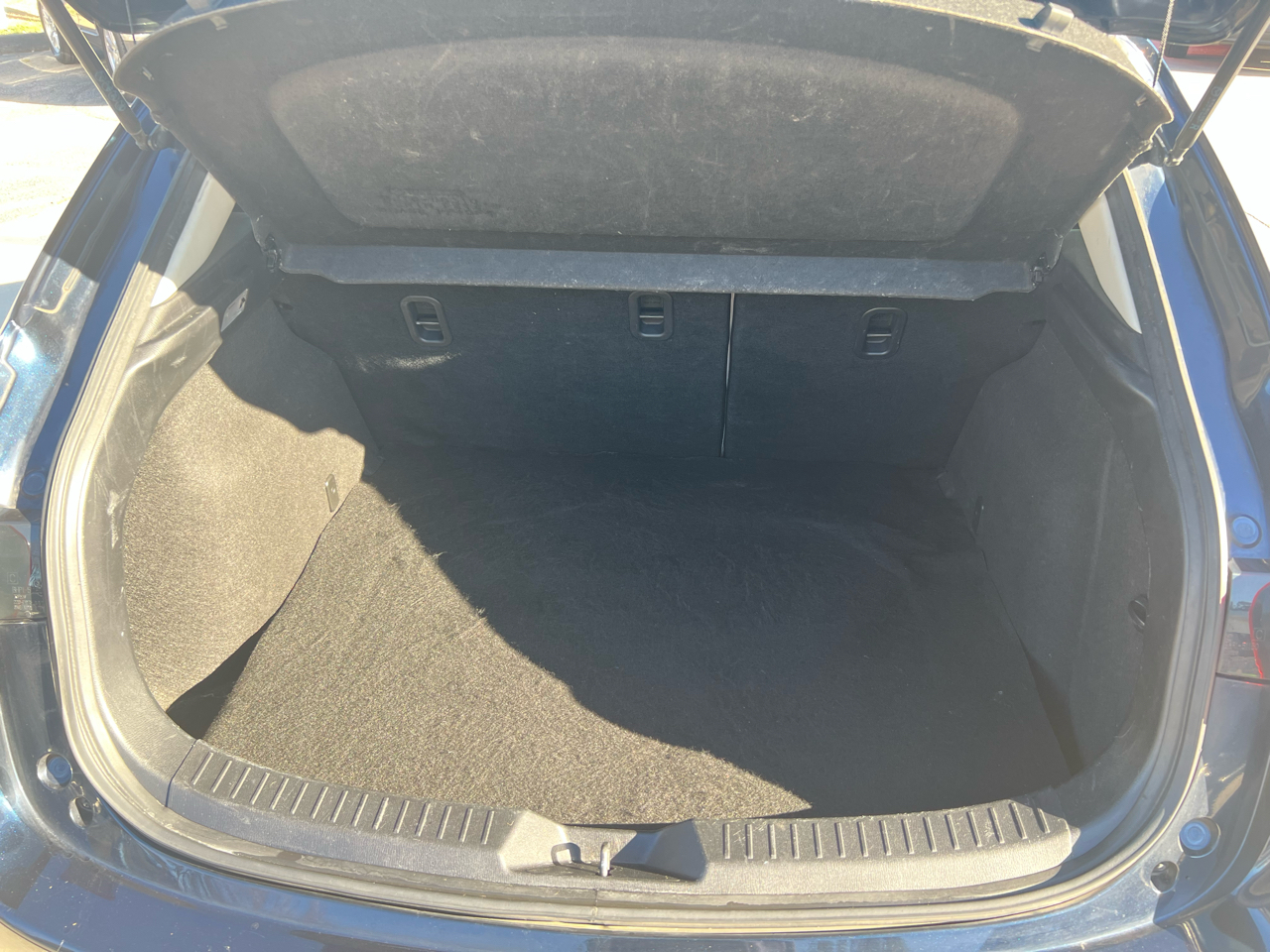 Mazda MAZDA3 i Touring AT 5-Door 2016