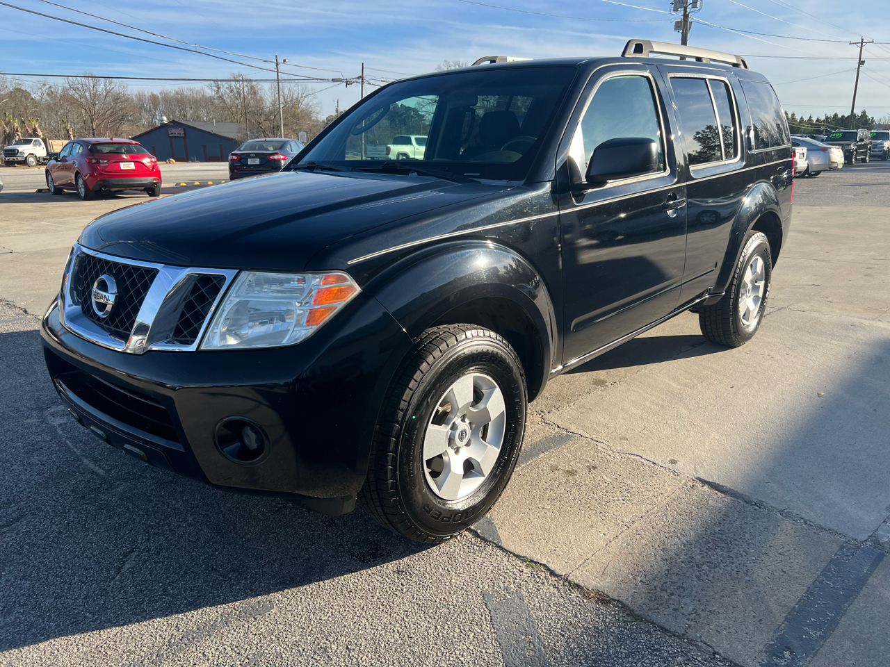 Nissan Pathfinder SE 2WD 2008