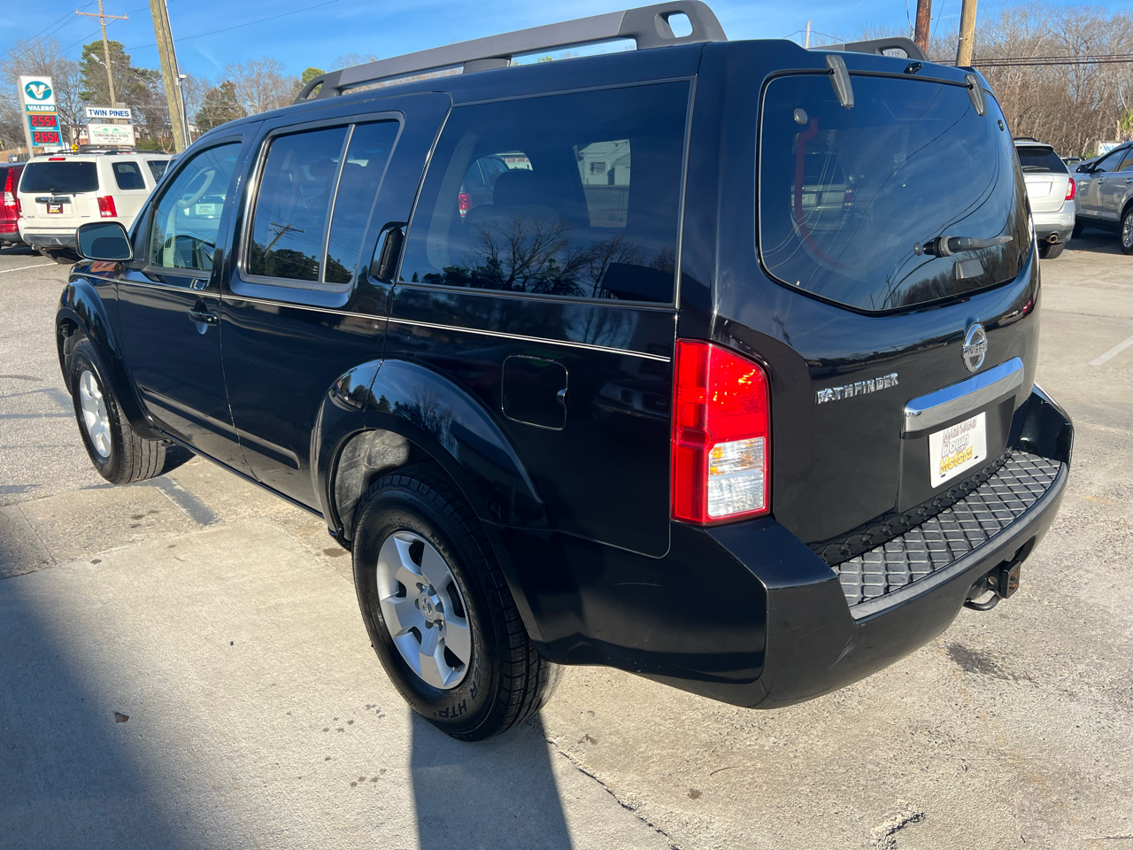 Nissan Pathfinder SE 2WD 2008