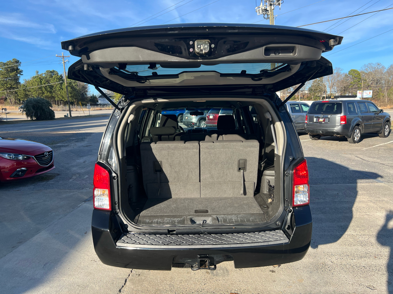 Nissan Pathfinder SE 2WD 2008