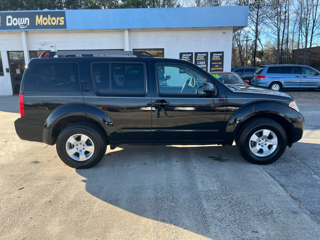 Nissan Pathfinder SE 2WD 2008