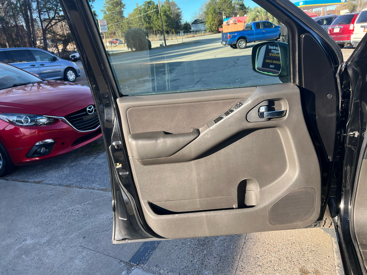 Nissan Pathfinder SE 2WD 2008