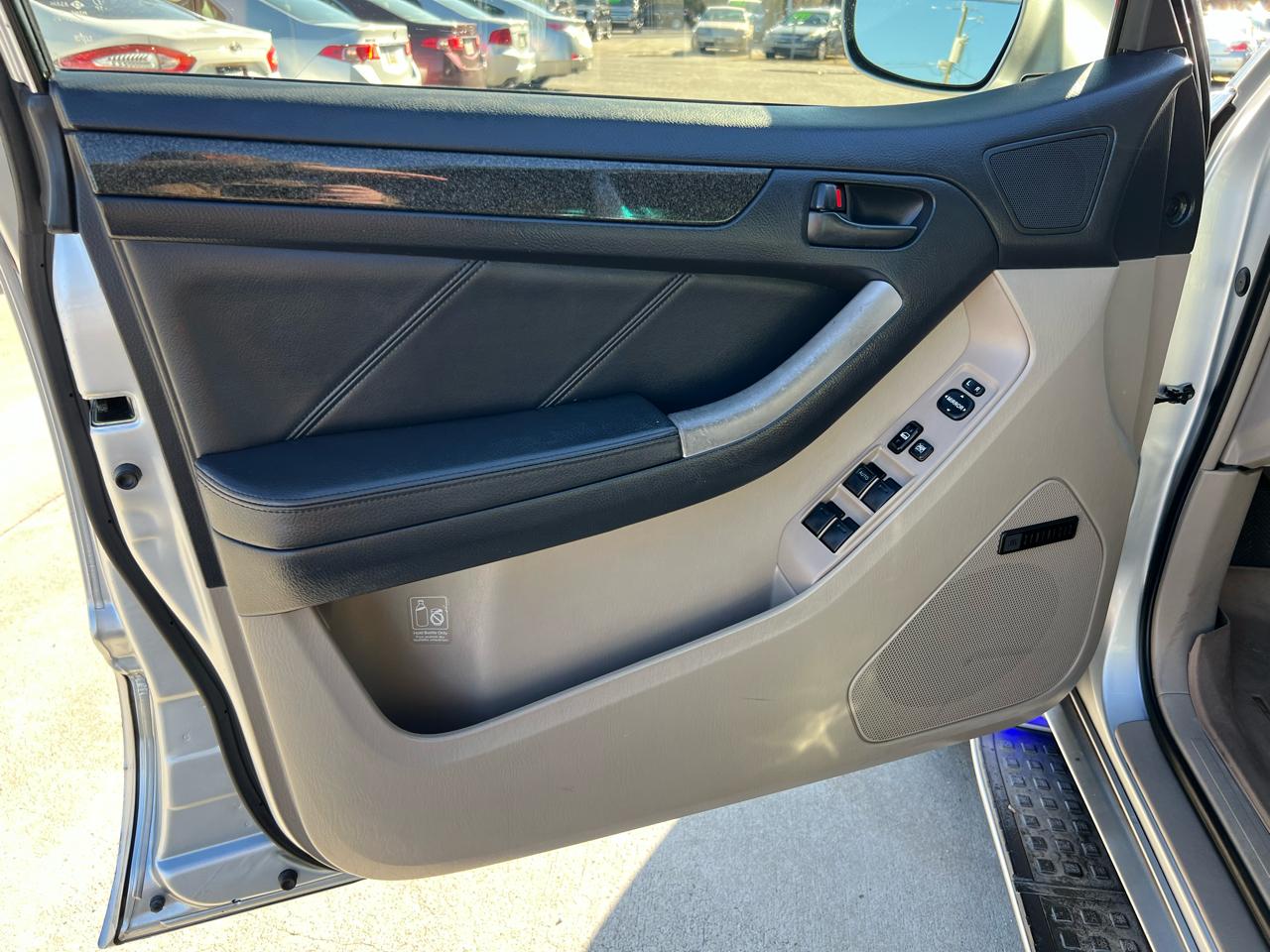 Toyota 4Runner Limited 2WD 2004