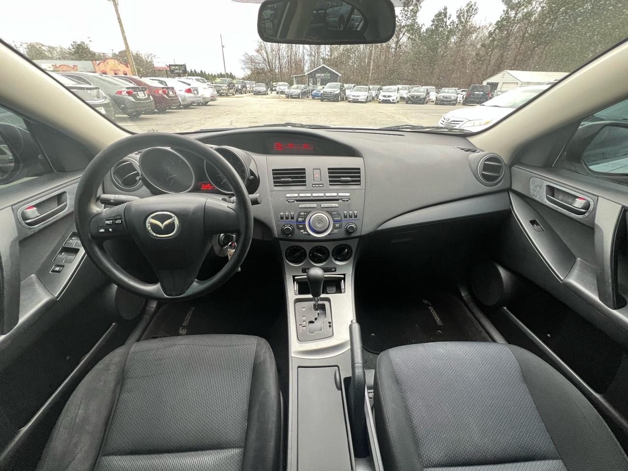 Mazda MAZDA3 i Sport 4-Door 2010