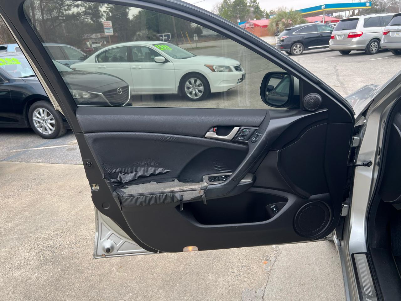 Acura TSX 5-Speed AT with Tech Package 2009