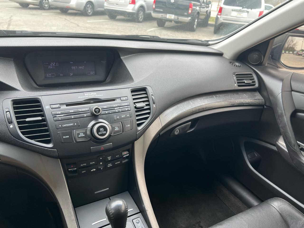 Acura TSX 5-Speed AT with Tech Package 2009