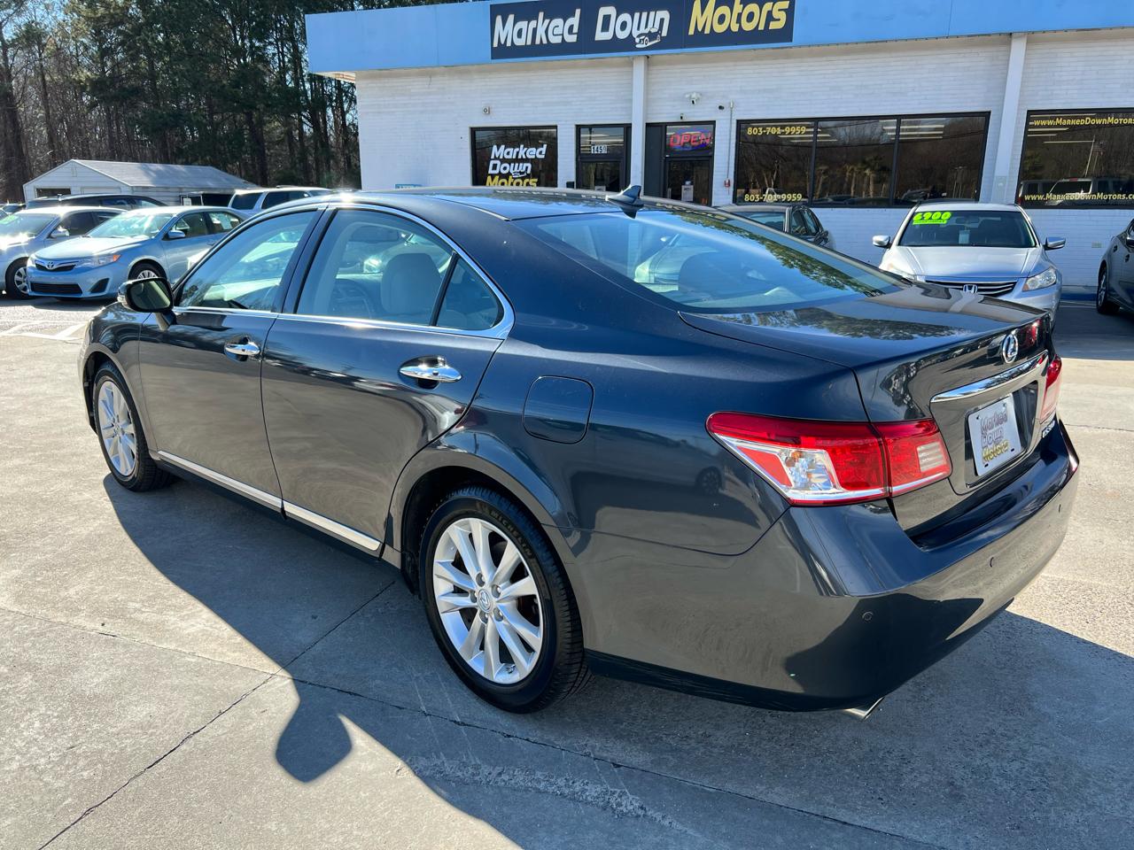 Lexus ES 350 Sedan 2011