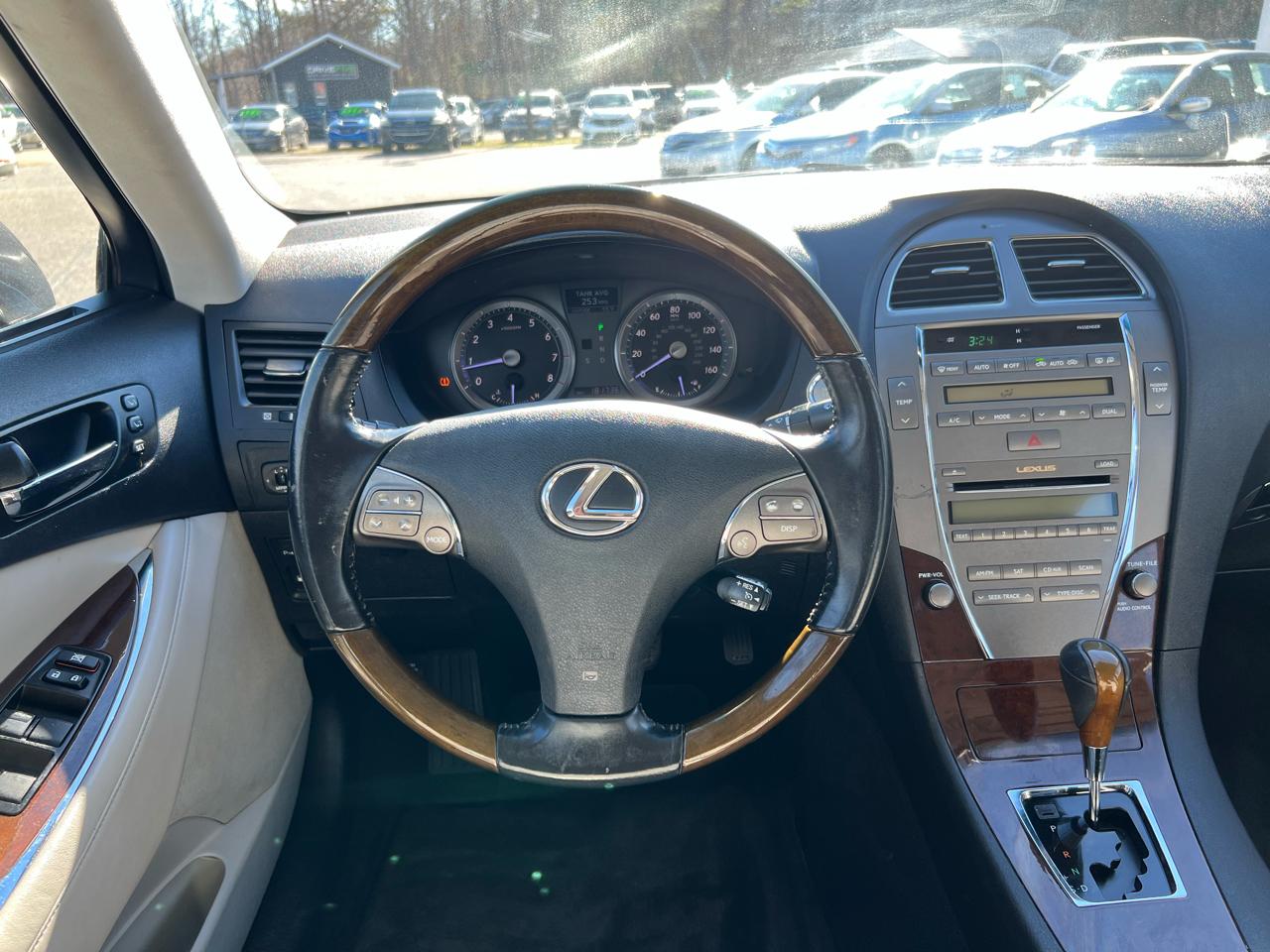 Lexus ES 350 Sedan 2011