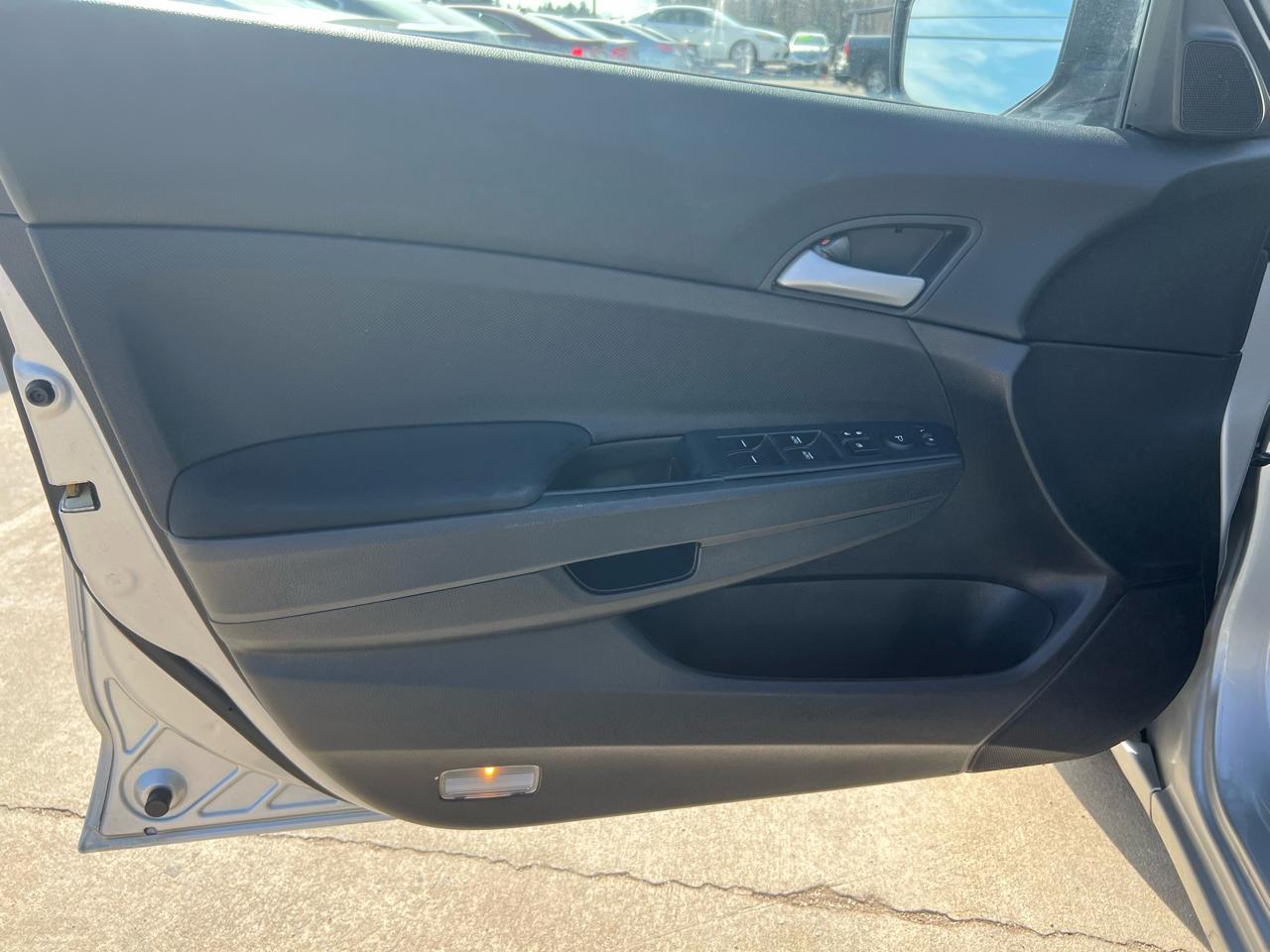 Honda Accord SE Sedan AT 2012