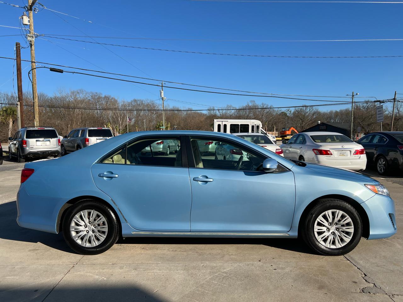 Toyota Camry SE 2012