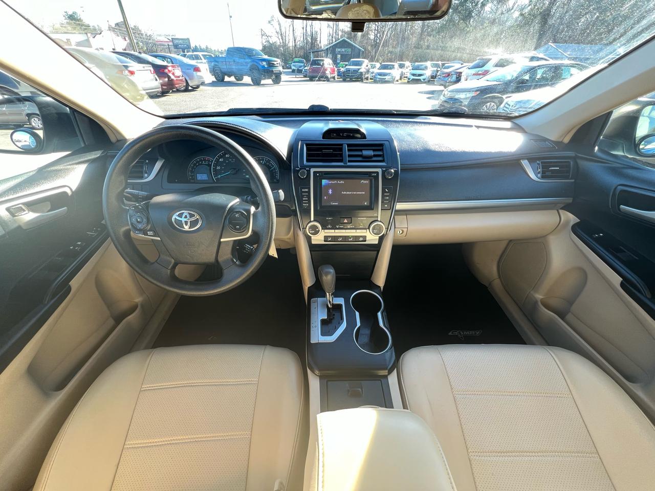 Toyota Camry SE 2012