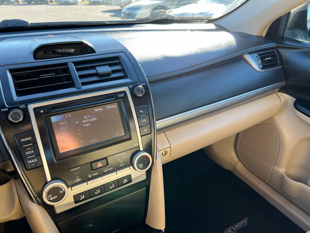 Toyota Camry SE 2012