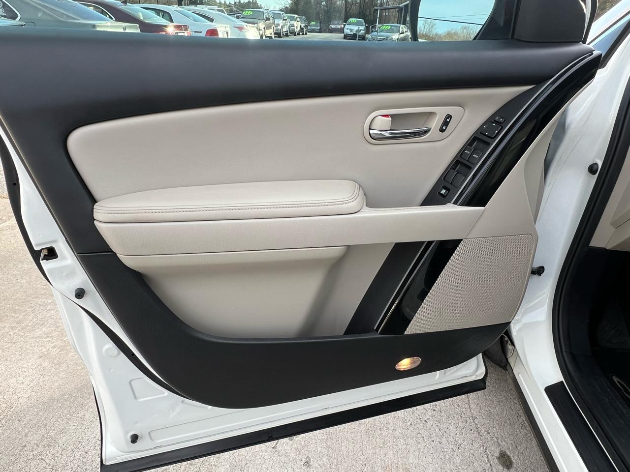 Mazda CX-9 Touring 2012