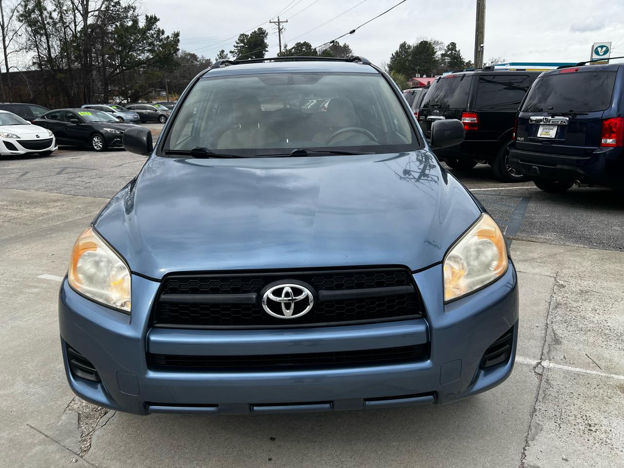 Toyota RAV4 Base I4 2WD 2010